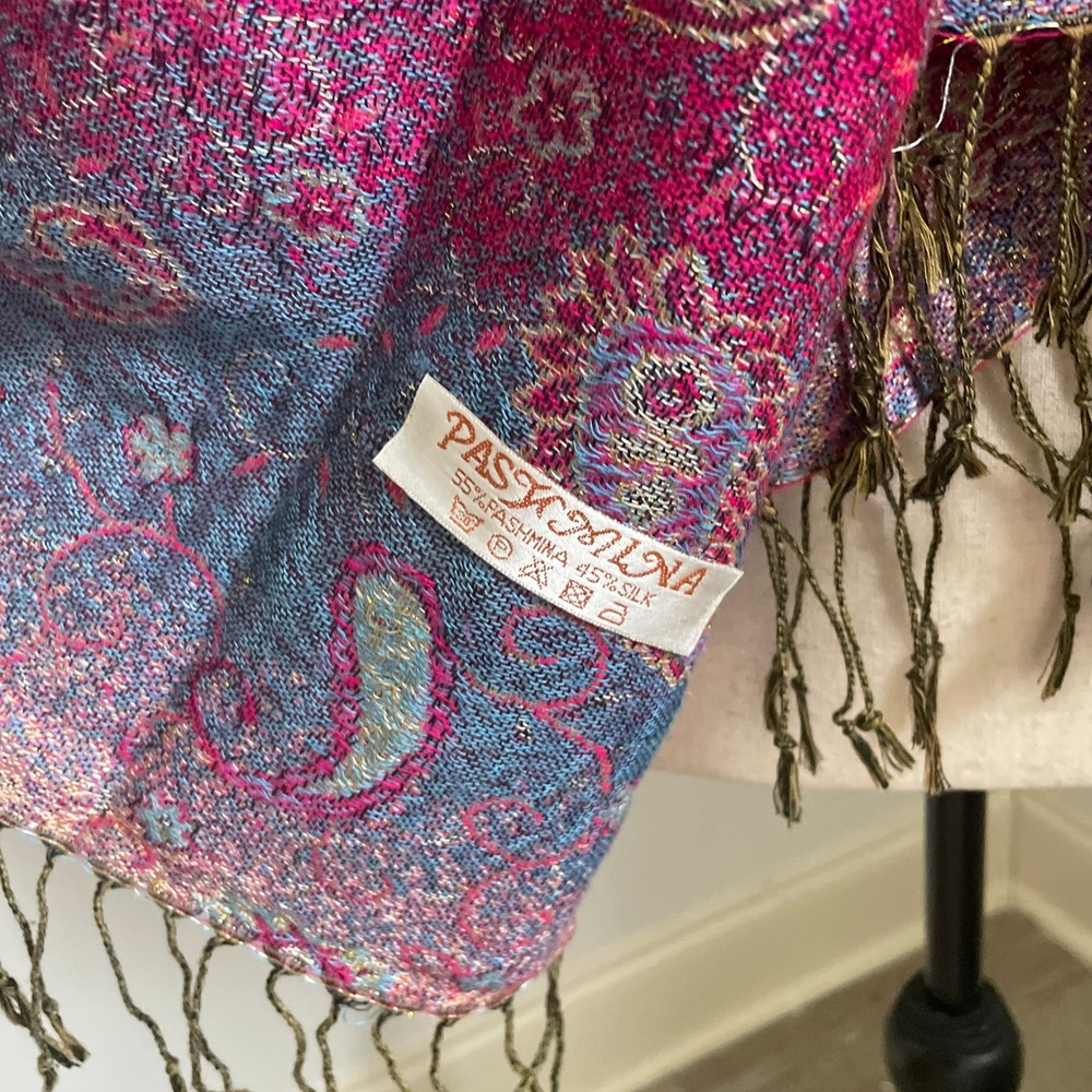 Pashmina Silk Shawl Paisley Print Lightweight Fringe Stole Boho Chic Artsy Wrap - Picture 4 of 12
